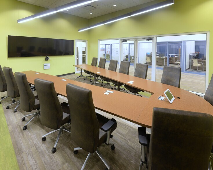 More Photos Of 807-819 E Hwy 60, Monett Unknown For Lease