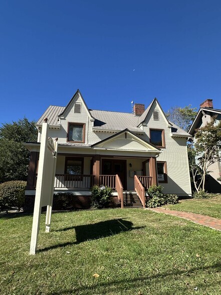More Photos Of 93 Church St, Asheville Office For Lease
