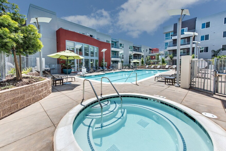 More Photos Of 6399 Christie Ave, Emeryville Apartments For Lease