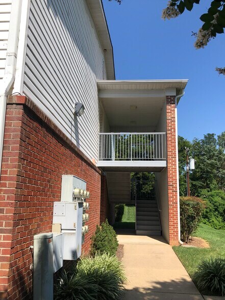 More Photos Of 1300 Pamlico St, Charlotte Apartments For Sale