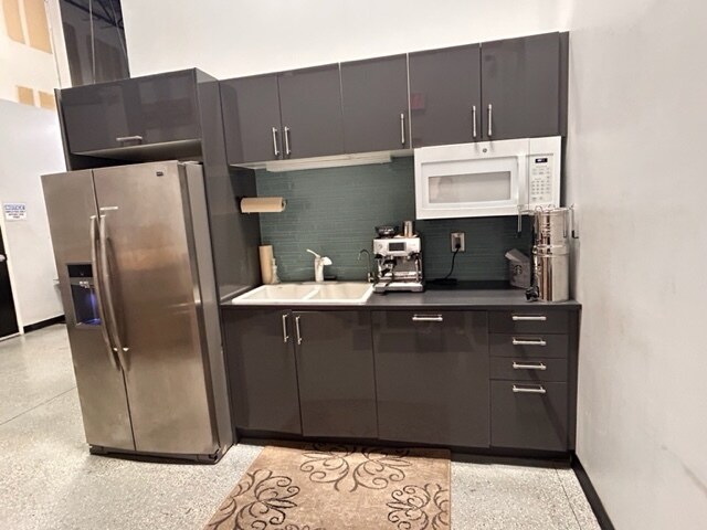 More Photos Of 825 Franklin Ct SE, Marietta Distribution For Lease