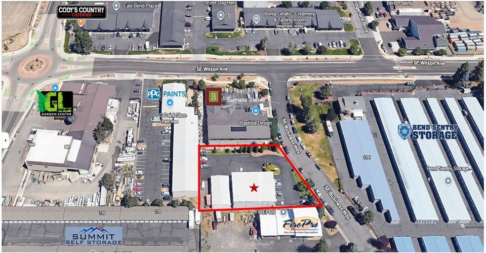 More Photos Of 635 SE Business Way, Bend Showroom For Lease