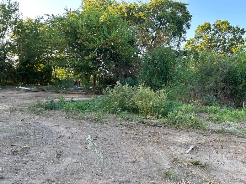 More Photos Of 1330 Jefferson St E, Sulphur Springs Land For Sale
