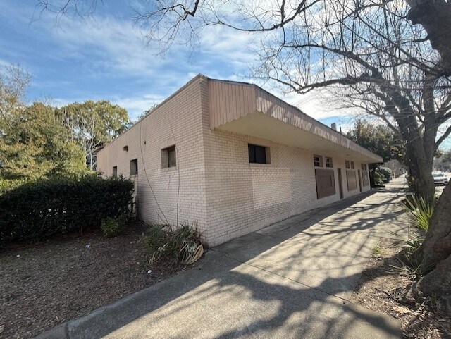 More Photos Of 906 Abercorn St, Savannah Office For Sale