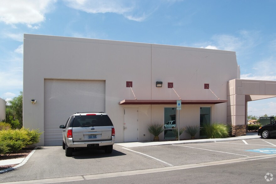 More Photos Of 2645 W Cheyenne Ave, North Las Vegas Research And Development For Sale