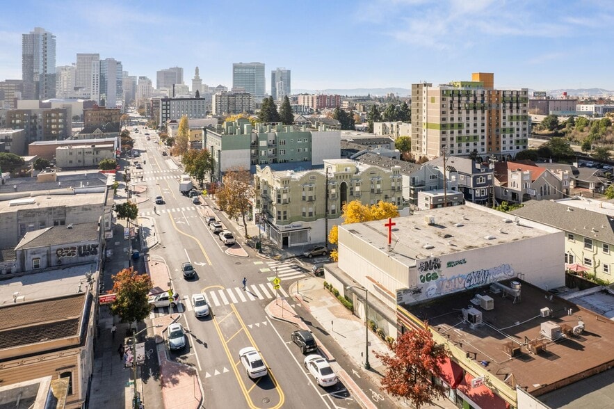 More Photos Of 2505 Telegraph Ave, Oakland Specialty For Sale