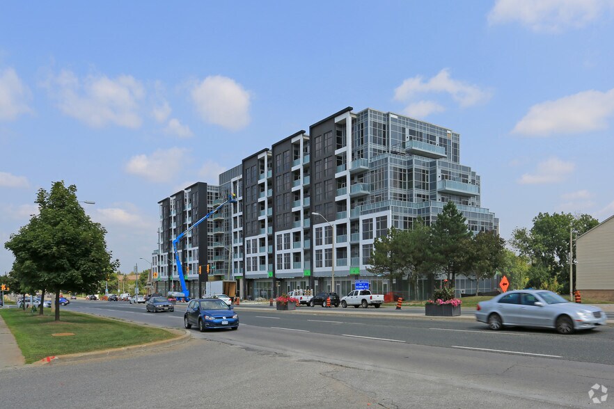More Photos Of 8763 Bayview Ave, Richmond Hill Apartments For Sale