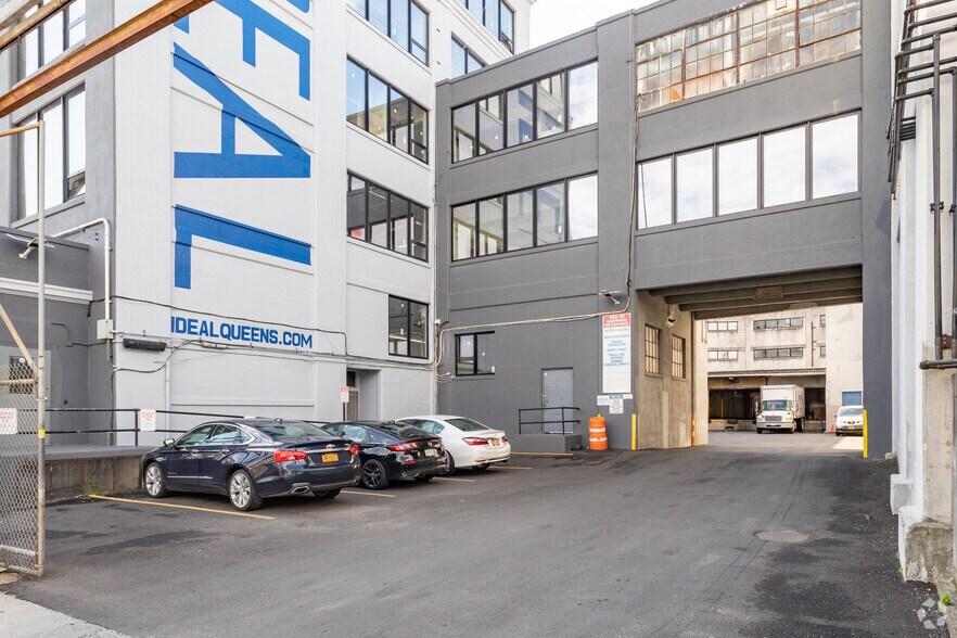 More Photos Of 184-10-184-60 Jamaica Ave, Jamaica Manufacturing For Lease