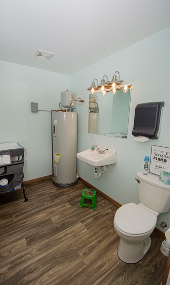 More Photos Of 56 Plato Dr, Bonners Ferry Self Storage For Sale