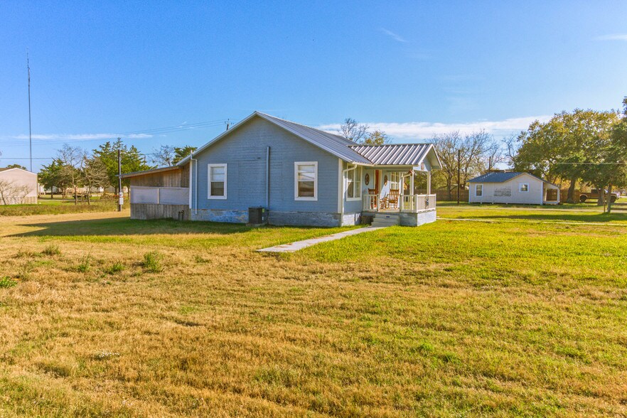 More Photos Of 946 Saint Marys St, Hempstead Land For Sale