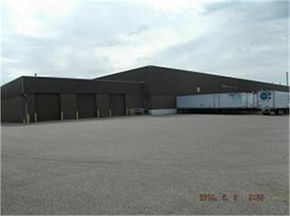 More Photos Of 2415 3rd Ave, Mankato Distribution For Lease