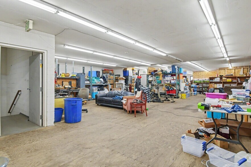 More Photos Of 1235-1239 Cushman Ave, San Diego Service For Sale