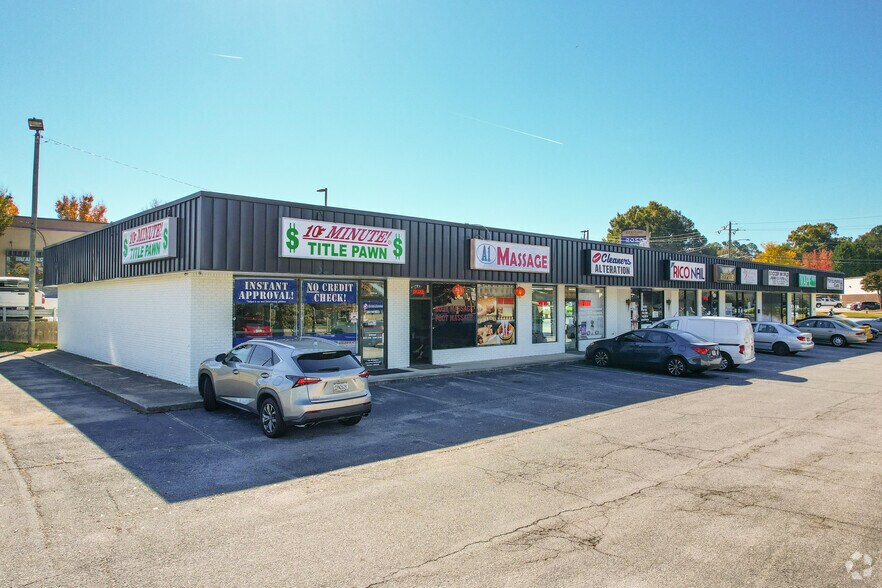 More Photos Of 2620 Cobb Pky SE, Smyrna General Retail For Lease