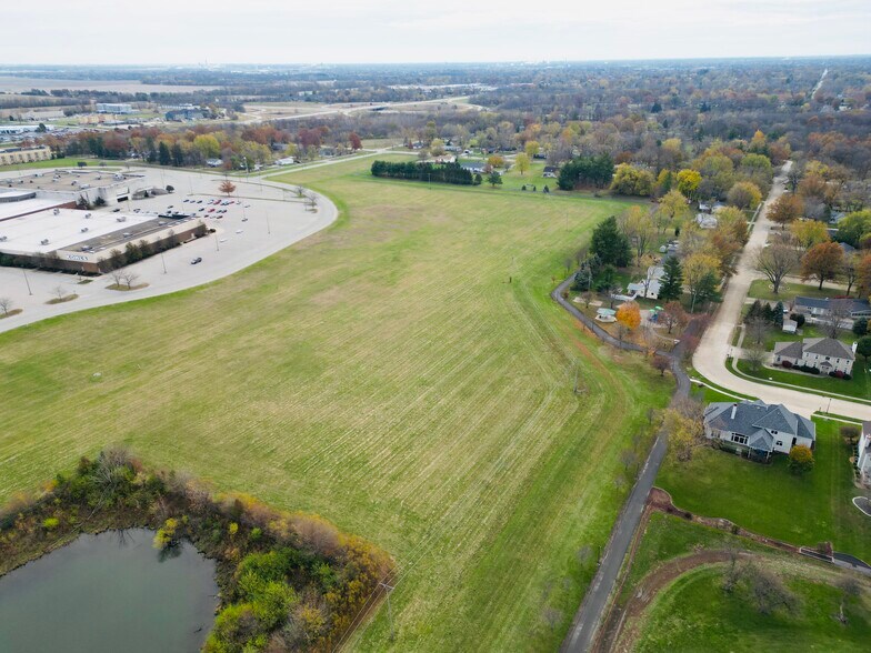More Photos Of Hickory Point Mall, Forsyth Land For Sale
