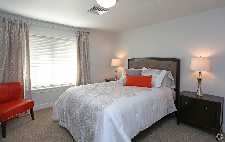 More Photos Of 77A Excelsior Ave, Saratoga Springs Apartments For Lease