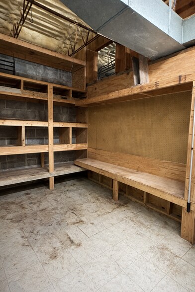 More Photos Of 8182 E Brainerd Rd, Chattanooga General Retail For Lease