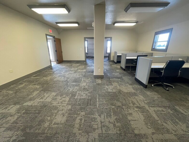 More Photos Of 4420 E I 240 Service Rd, Oklahoma City Loft Creative Space For Sale