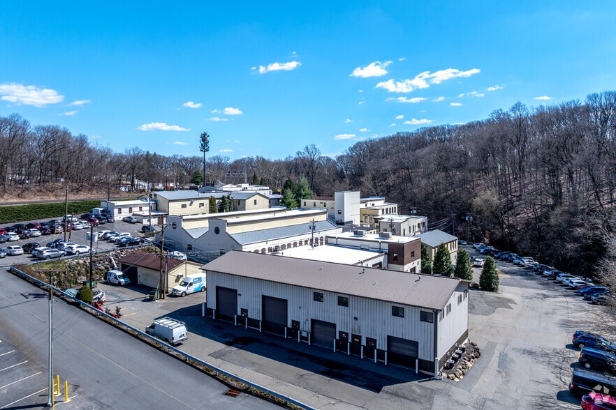 More Photos Of 1 Hollywood Ave, Ho-Ho-Kus Warehouse For Lease