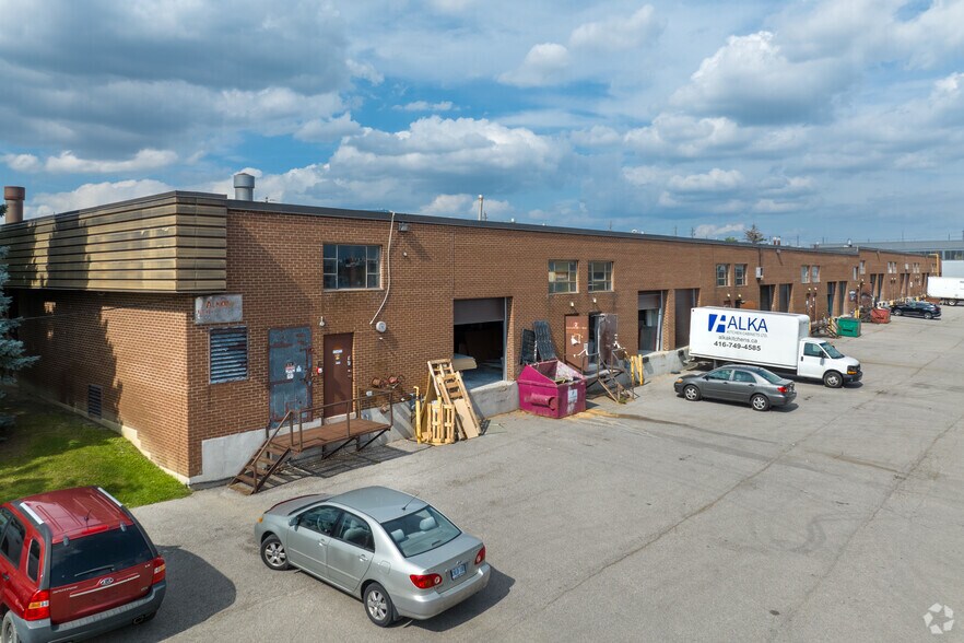 More Photos Of 4141 Weston Rd, Toronto Light Distribution For Lease