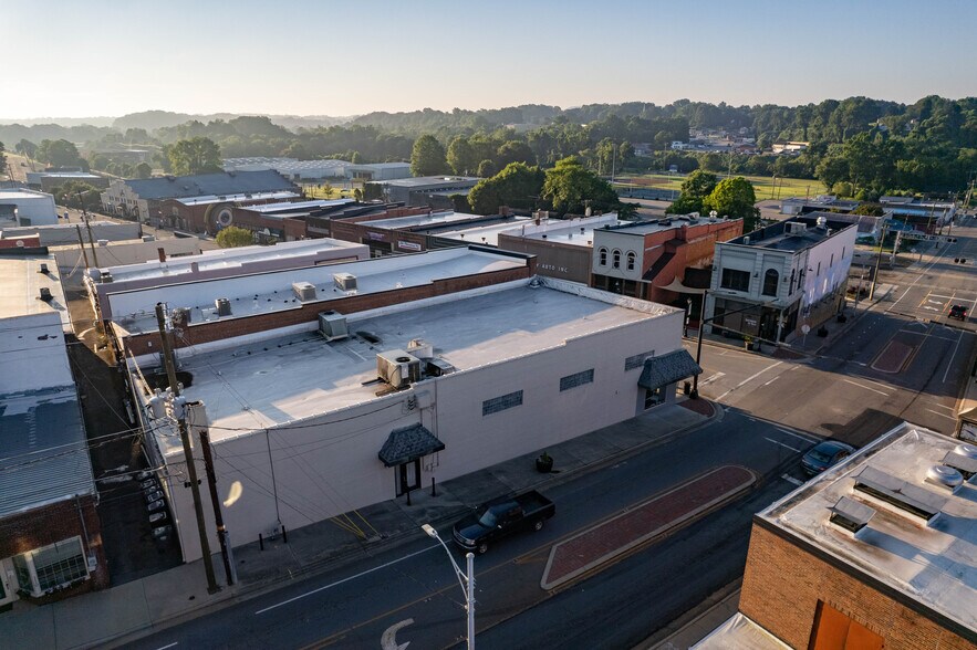 More Photos Of 101 E Main St, Elkin Restaurant For Sale