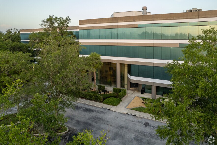More Photos Of 12424 Research Pky, Orlando Office For Lease