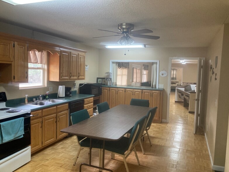 More Photos Of 5159 Buchanan Hwy, Buchanan Religious Facility For Sale