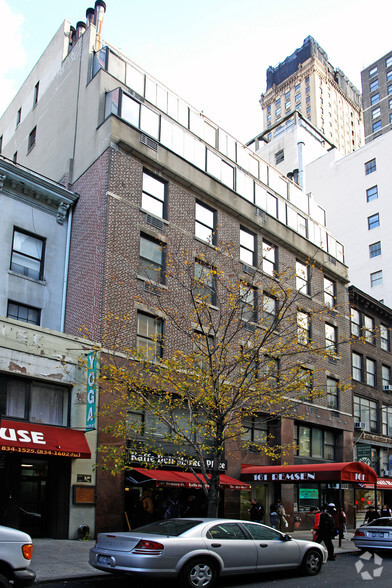 Primary Photo Of 159-161 Remsen St, Brooklyn Storefront Retail Residential For Lease