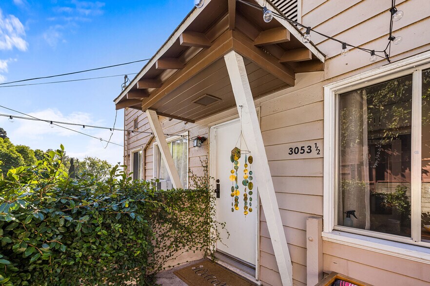 More Photos Of 3055 Future St, Los Angeles Apartments For Sale