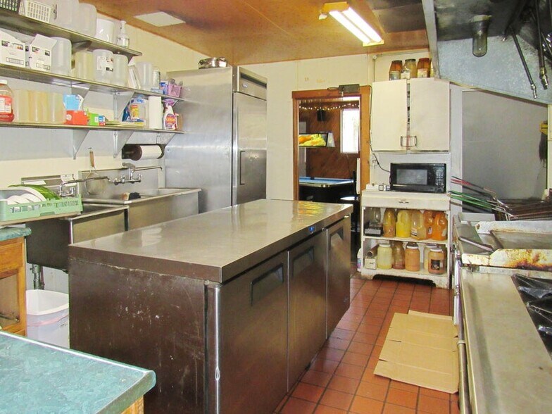 More Photos Of 6 Pickering St, Brookville Restaurant For Sale