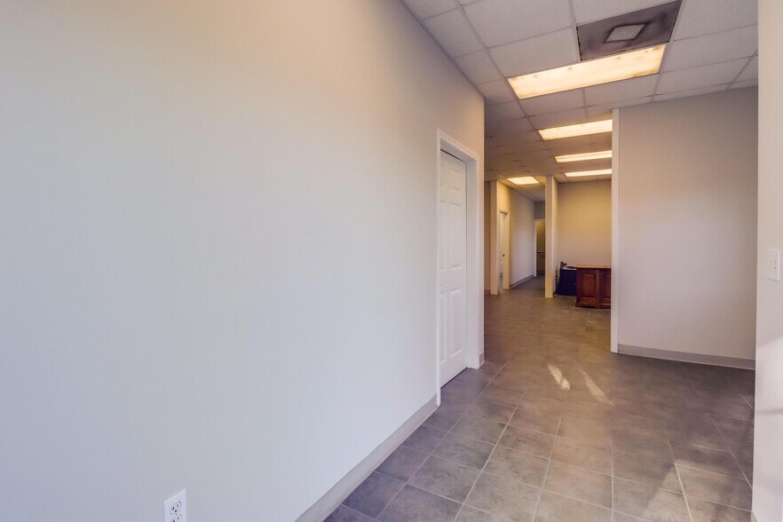 More Photos Of 21051 Coastal Pky, Gulfport Industrial For Sale