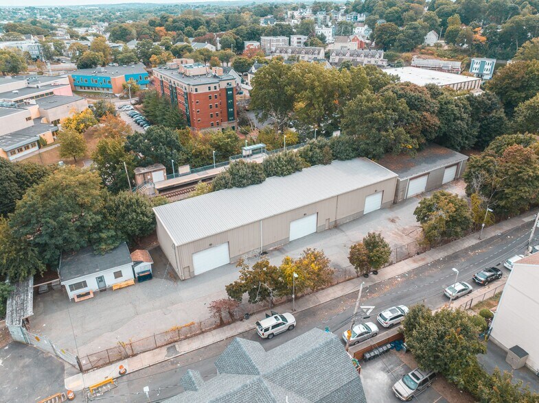 More Photos Of 167 Devon St, Boston Industrial For Lease