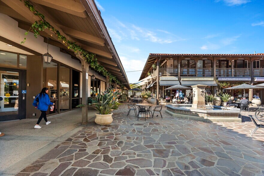 More Photos Of 29169-29211 Heathercliff Rd, Malibu Unknown For Lease