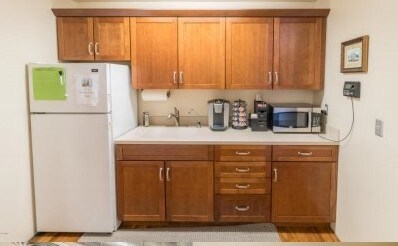 More Photos Of 19840 N Cave Creek Rd, Phoenix Medical For Lease