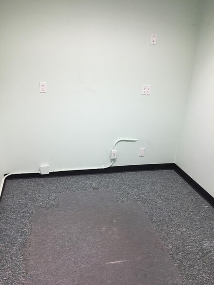 More Photos Of 2700 N Bellflower Blvd, Long Beach Medical For Lease
