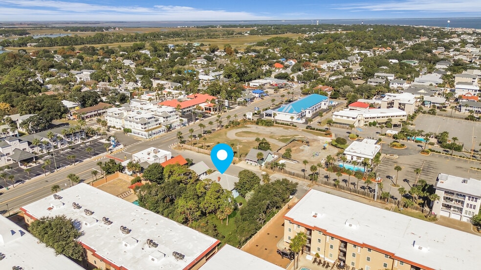 More Photos Of 15 15th St, Tybee Island Specialty For Lease