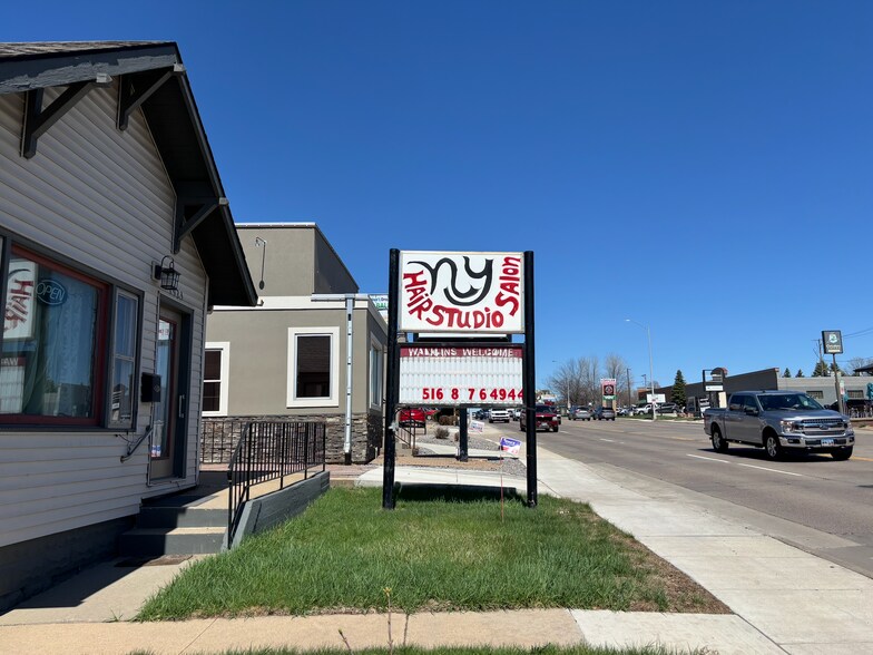 More Photos Of 1923 S Minnesota Ave, Sioux Falls General Retail For Lease