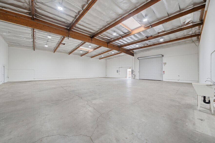 More Photos Of 11560 Seaboard Cir, Stanton Warehouse For Sale