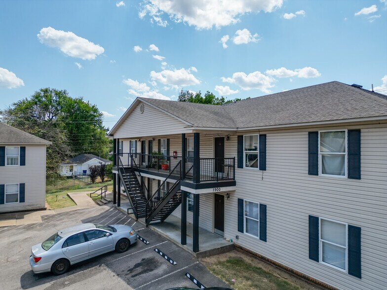 More Photos Of 1900 S Z St, Fort Smith Apartments For Sale