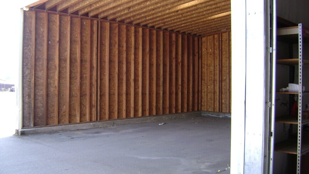 More Photos Of 325 E Happy Valley Rd, Roseburg Industrial For Sale