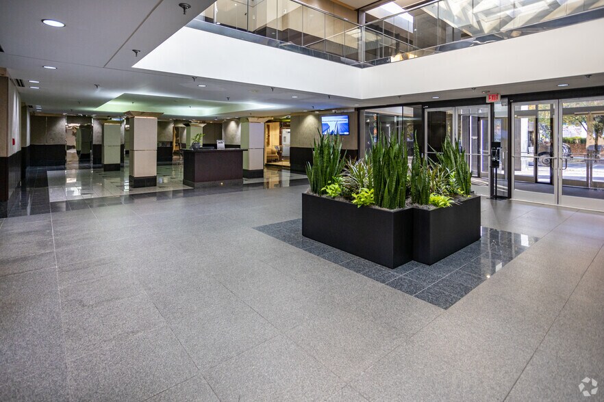 More Photos Of 1111 N Northshore Dr, Knoxville Office For Lease