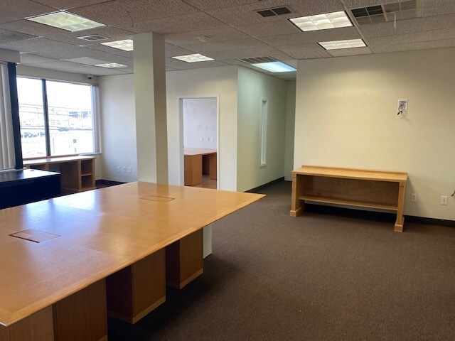 More Photos Of 440 Route 17 N, Hasbrouck Heights Office For Lease
