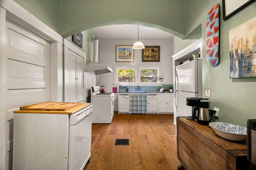 More Photos Of 1050 Esplanade, Chico Multifamily For Sale