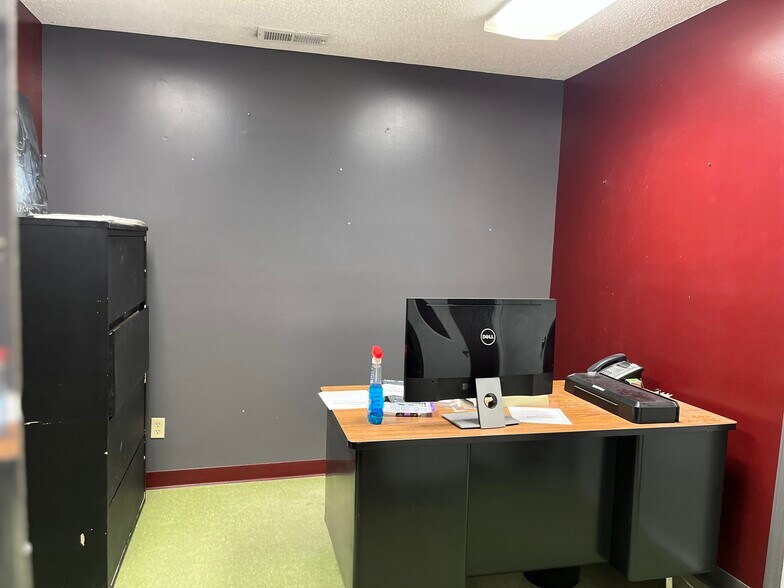 More Photos Of 72 Satellite Ln, Calvert City Industrial For Sale
