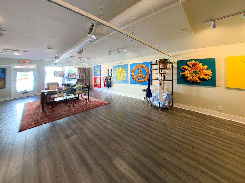 More Photos Of 1012 Truman Ave, Key West Storefront For Sale