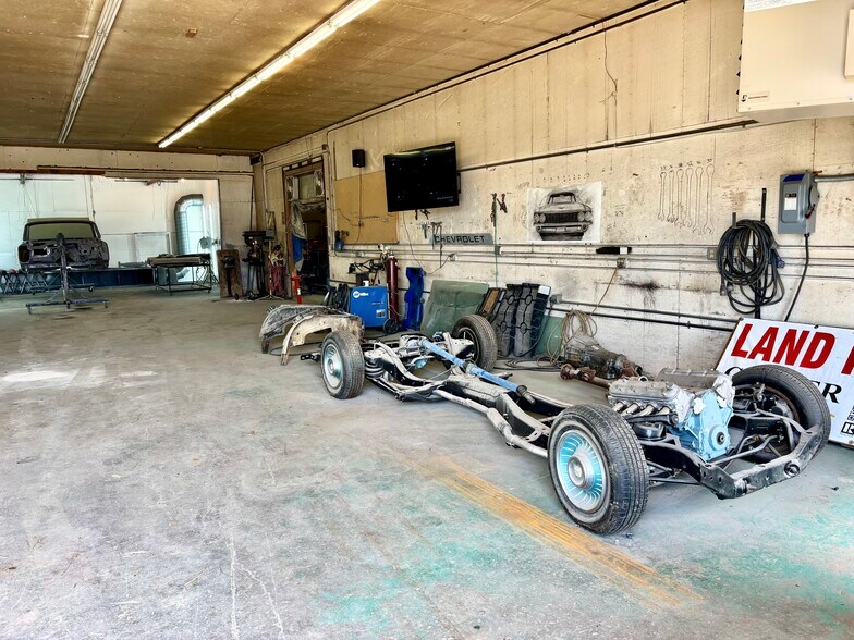 More Photos Of 3 Two Boys Ln, Plains Warehouse For Sale
