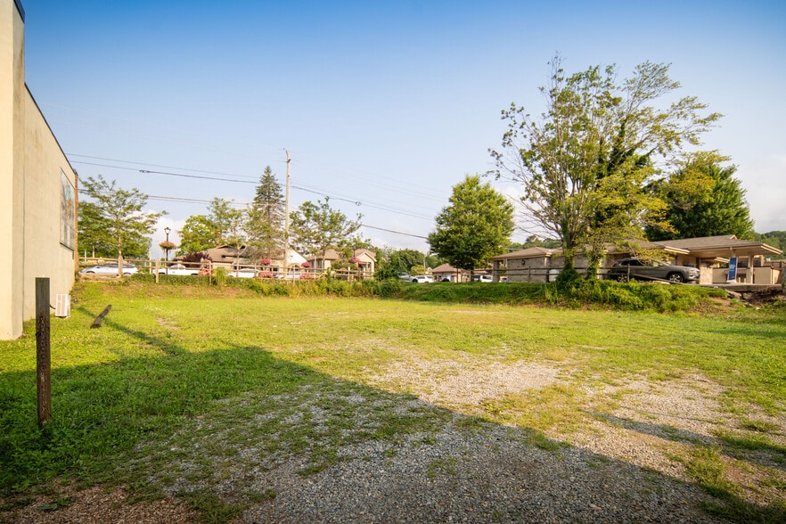 More Photos Of TBD Main St, Blowing Rock Land For Sale