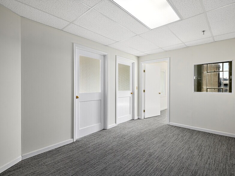 More Photos Of 22 S Pack Sq, Asheville Office For Lease