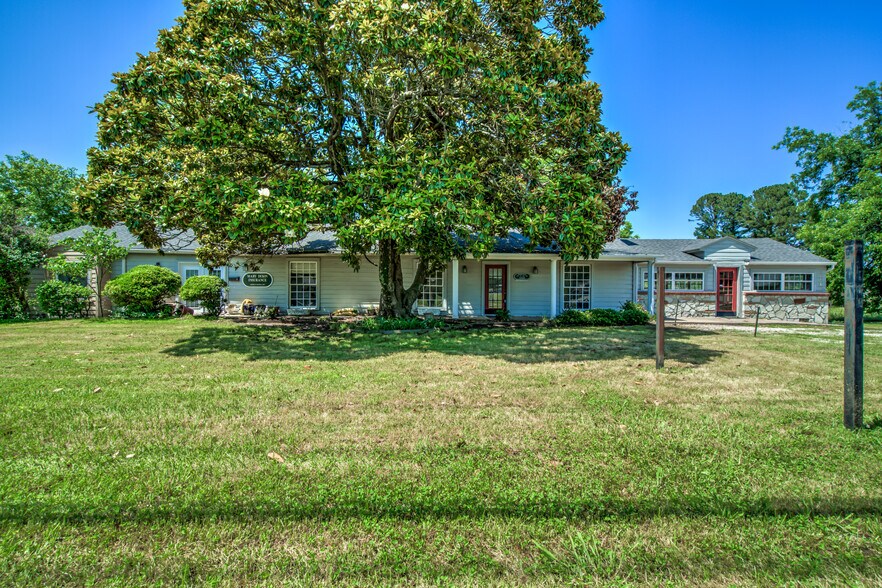 More Photos Of 2600 Arlington St, Ada Office Residential For Sale