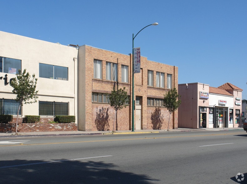 More Photos Of 4714 University Ave, San Diego Apartments For Sale