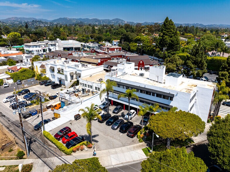 More Photos Of 270 26th St, Santa Monica Medical For Sale